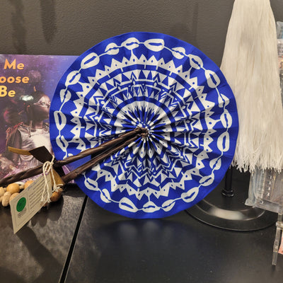 Folding fans