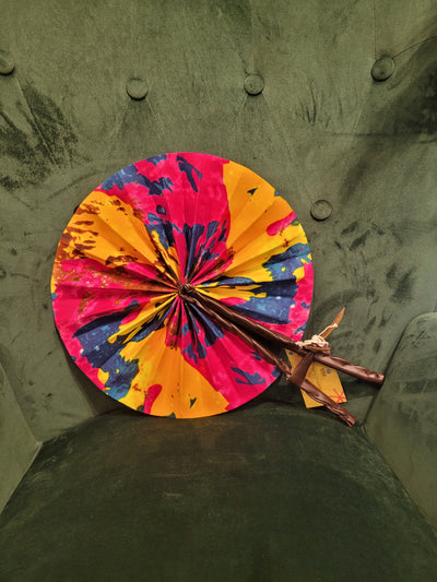 Folding fans
